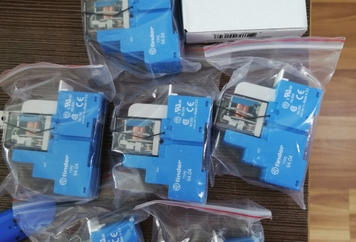 2020.10.28上海盛霞 FINDER繼電器到貨照片